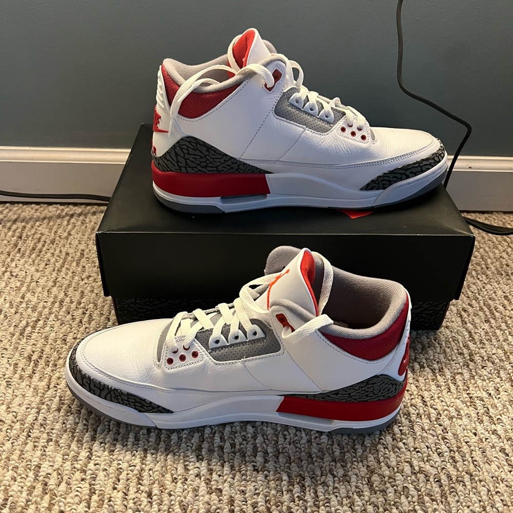 Jordan 3 Fire Red 2022